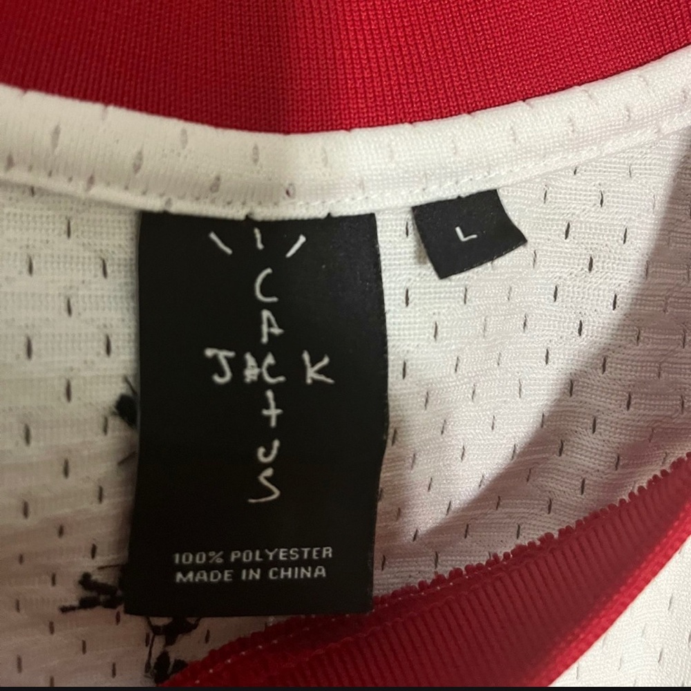 large - Picture 2 of 3